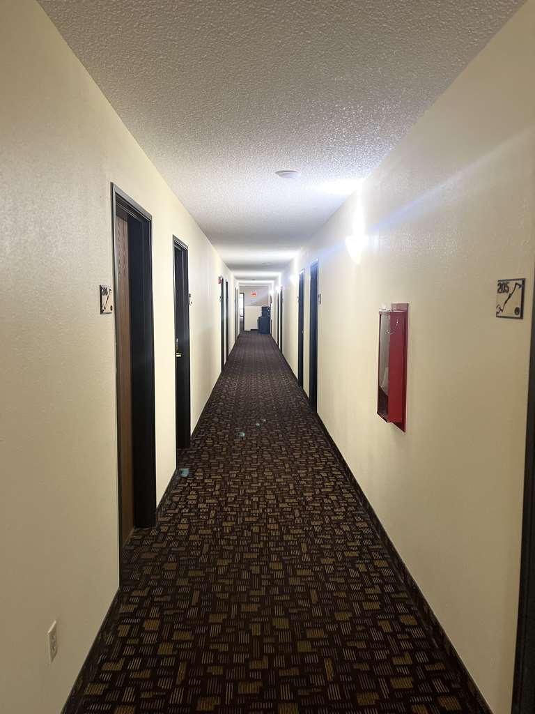 Surestay By Best Western Glendive Yellowstone River Amenities photo